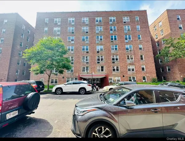 140-65 Beech AVE #4H, Flushing, NY 11355
