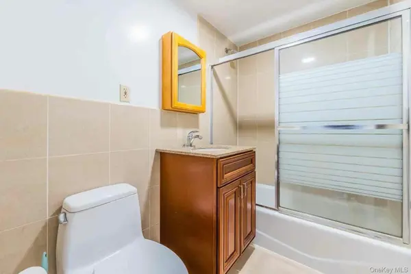 35-06 Leavitt ST #6C, Flushing, NY 11354
