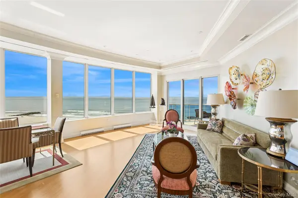 403 E Boardwalk #806, Long Beach, NY 11561