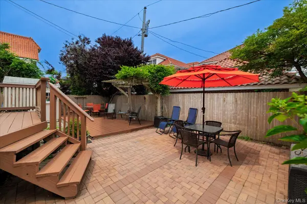 159 W Olive ST, Long Beach, NY 11561