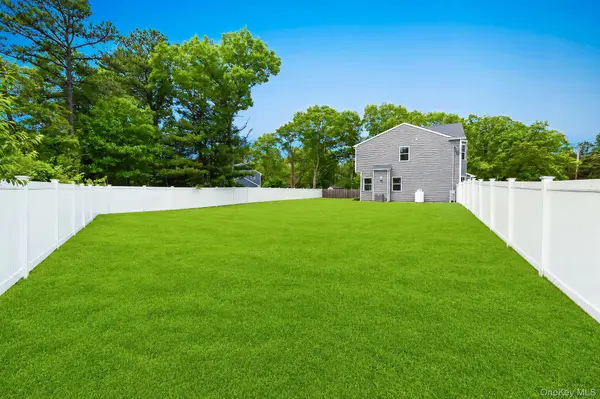 164 Chestnut ST, Mount Sinai, NY 11766