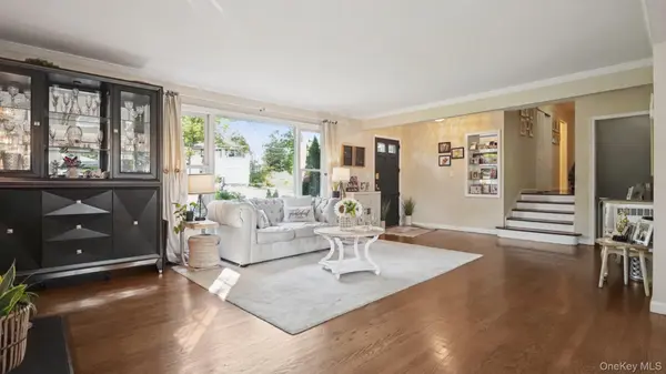 25 Manor AVE, White Plains, NY 10605