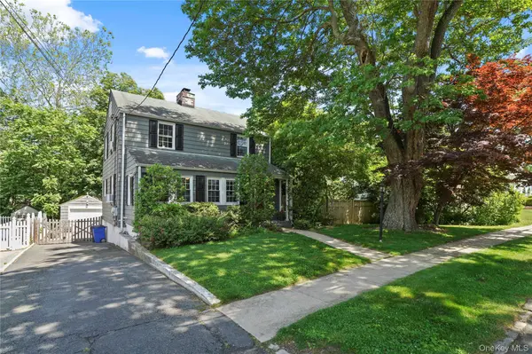 9 Whittier ST, Hartsdale, NY 10530