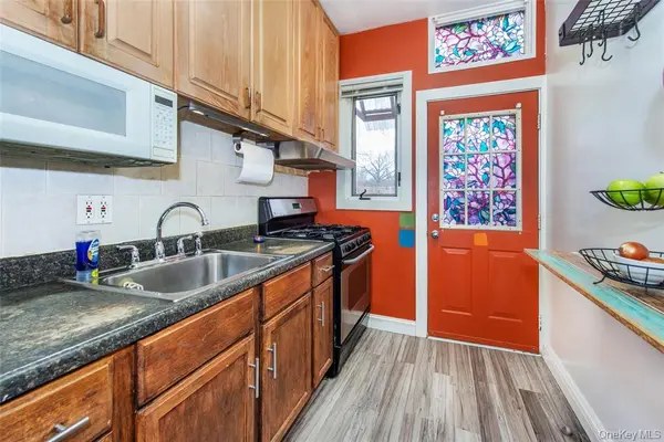 1321 Bristow ST, Bronx, NY 10459