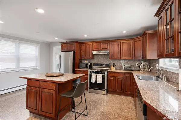 1735 Washington AVE, Seaford, NY 11783