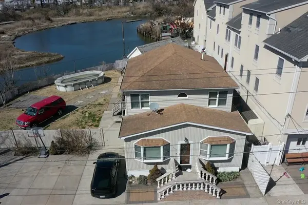 306 Seagirt AVE, Far Rockaway, NY 11691
