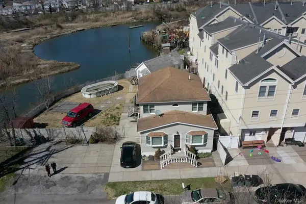 306 Seagirt AVE, Far Rockaway, NY 11691
