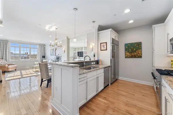 1 Christie PL #406W, Scarsdale, NY 10583