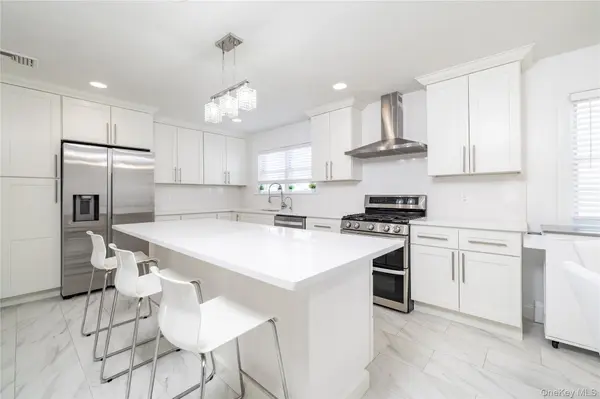 458 E Pine ST, Long Beach, NY 11561
