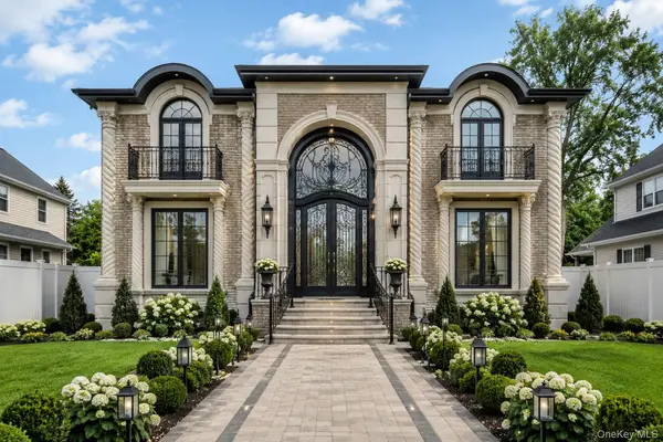 East Meadow, NY 11554