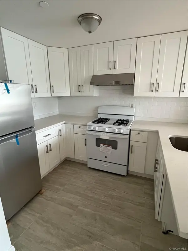 81-15 Queens BLVD #4J, Elmhurst, NY 11373