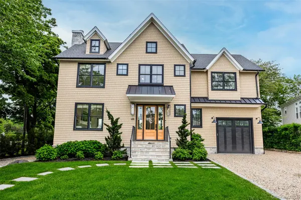405 Williamsburgh DR, Southold, NY 11971