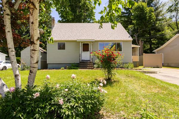 22 Howland AVE, Beacon, NY 12508