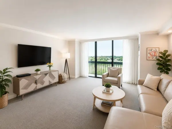 27010 Grand Central Pkwy #19T, Floral Park, NY 11005