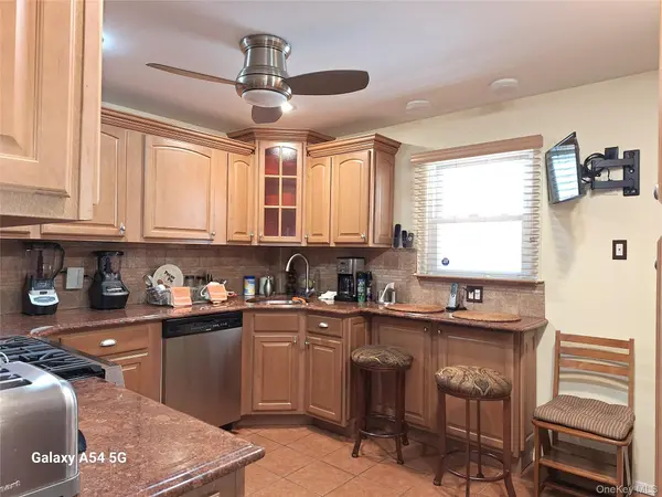 85-46 96th ST, Woodhaven, NY 11421