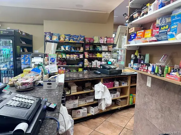 XXX Park ST, Atlantic Beach, NY 11509