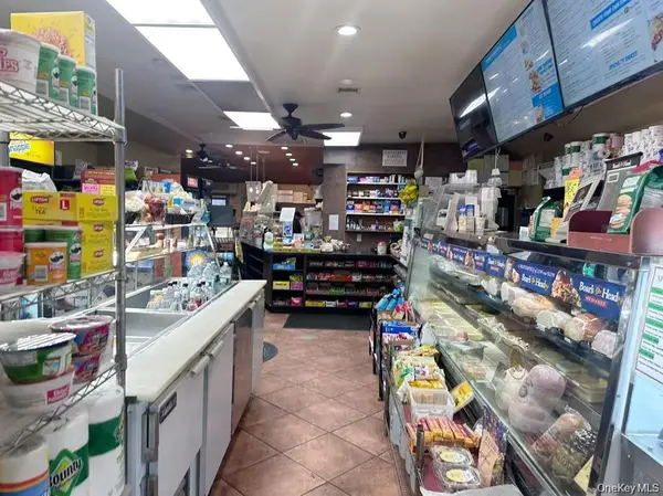 XXX Park ST, Atlantic Beach, NY 11509