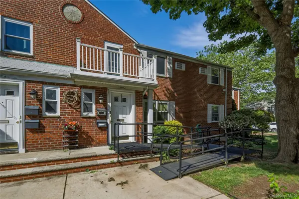254-18 2nd Floor 75 Ave #Upper, Glen Oaks, NY 11004