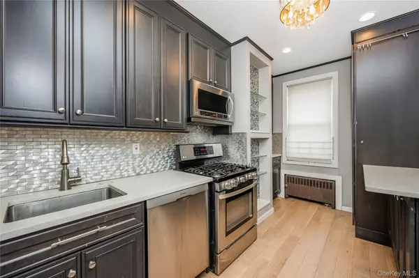 6149 62nd RD, Middle Village, NY 11379