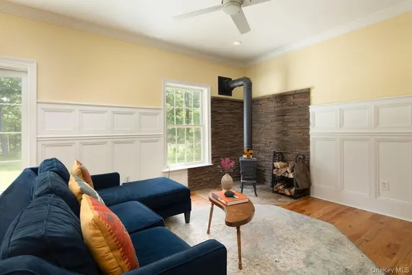 82 Maple Hill LN, Pine Plains, NY 12567