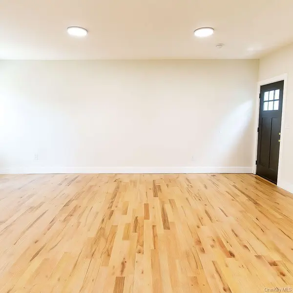 328 Columbia ST #1, Hudson, NY 12534
