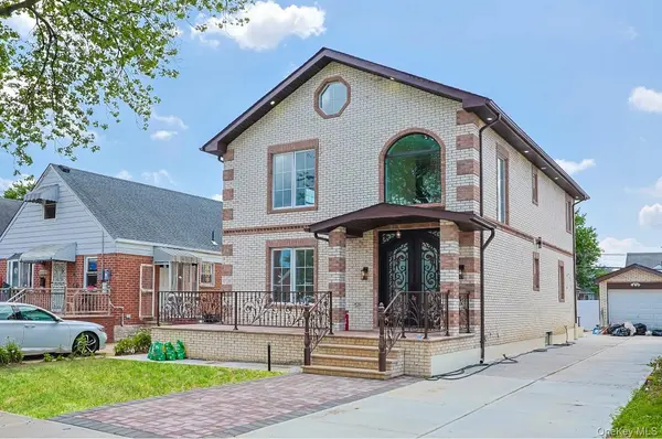 83-46 248th ST, Bellerose, NY 11426