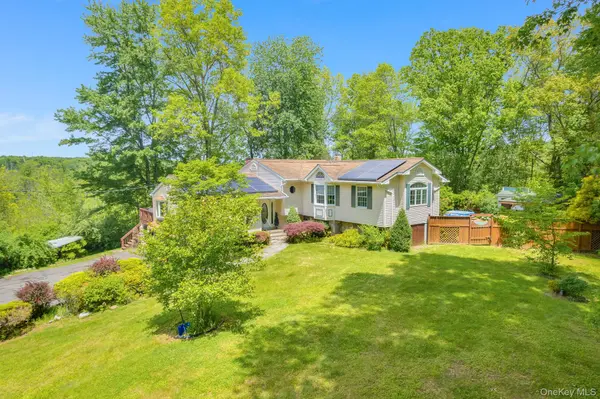 10 Eisgruber Park LN, Highland, NY 12528