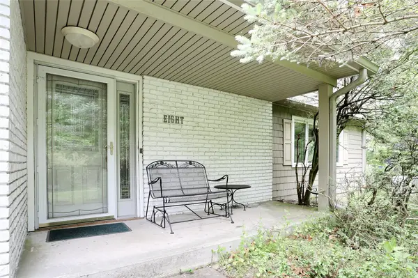 8 Swallow AVE, Spring Valley, NY 10977