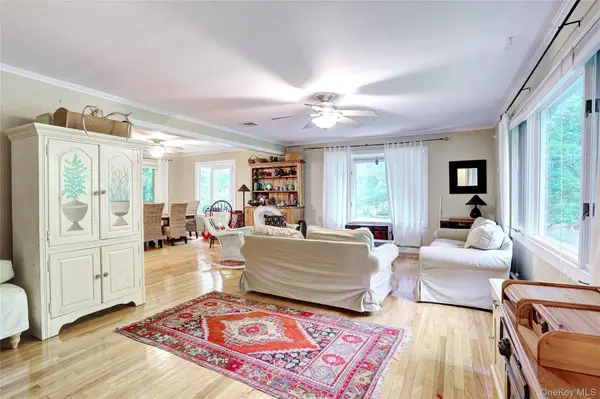 8 Swallow AVE, Spring Valley, NY 10977