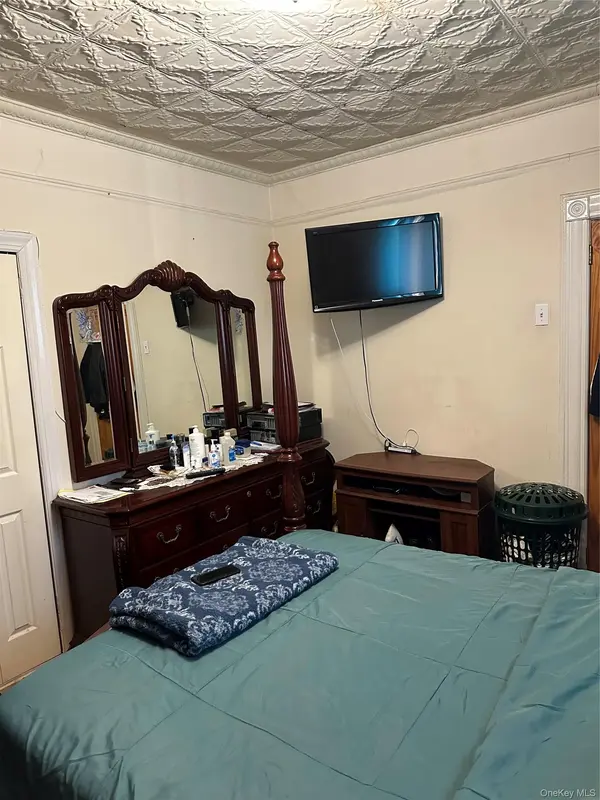 3643 Paulding AVE, Bronx, NY 10469
