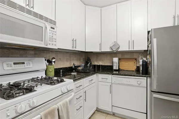337 E 50th ST #2E, New York (manhattan), NY 10022