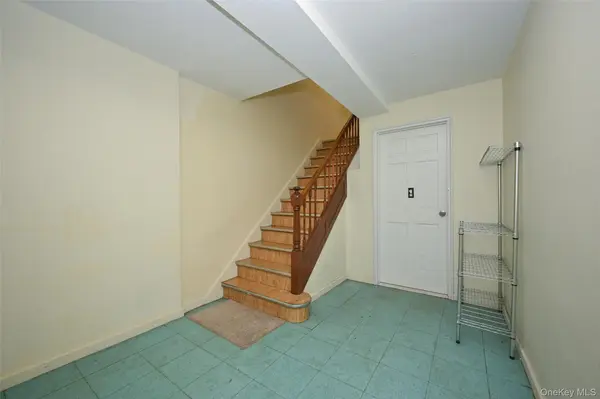 32-69 38th ST, Astoria, NY 11103