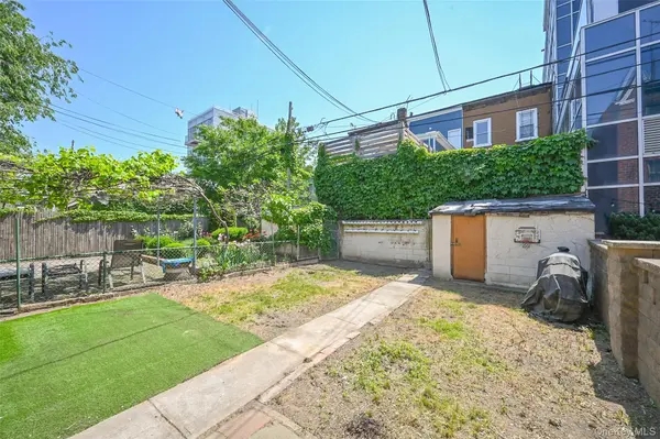 32-69 38th ST, Astoria, NY 11103
