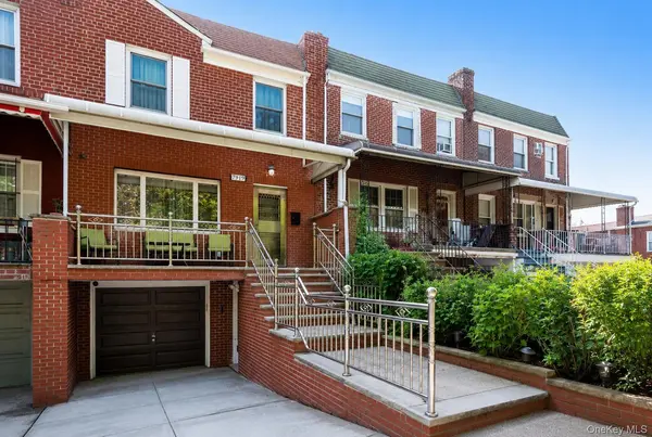 79-19 149th ST, Kew Garden Hills, NY 11367