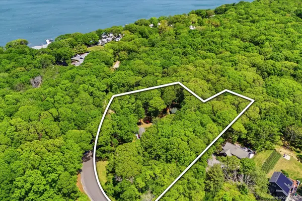 2 Prospect AVE, Shelter Island, NY 11964
