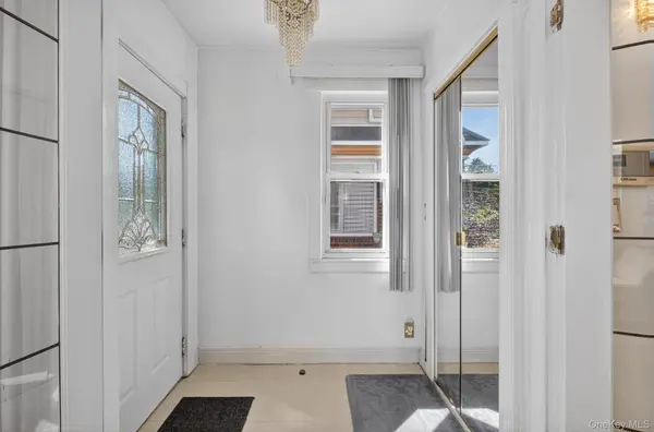 90-06 210th PL, Queens Village, NY 11428