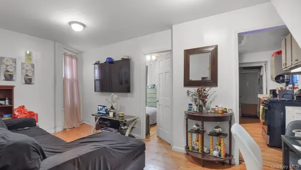 2661 Briggs AVE #A, Bronx, NY 10458