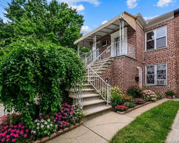1103 Rhinelander AVE, Bronx, NY 10461