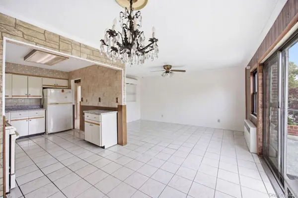 63-01 Borden AVE, Maspeth, NY 11378