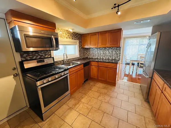 312 Beach 149th ST, Neponsit, NY 11694