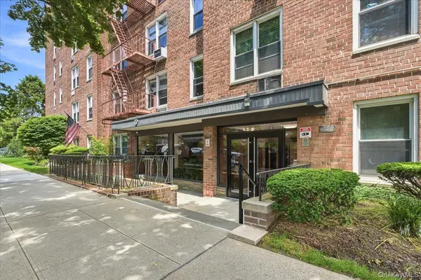 68-15 Selfridge ST #4F, Forest Hills, NY 11375