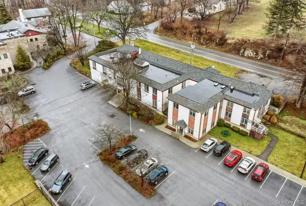 527 Route 22, Pawling, NY 12564