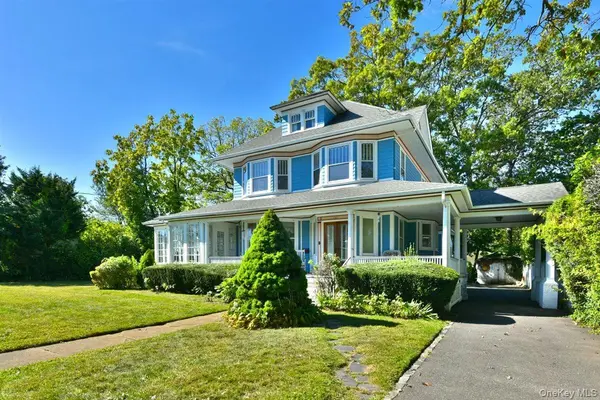 101 Wallace ST, Freeport, NY 11520