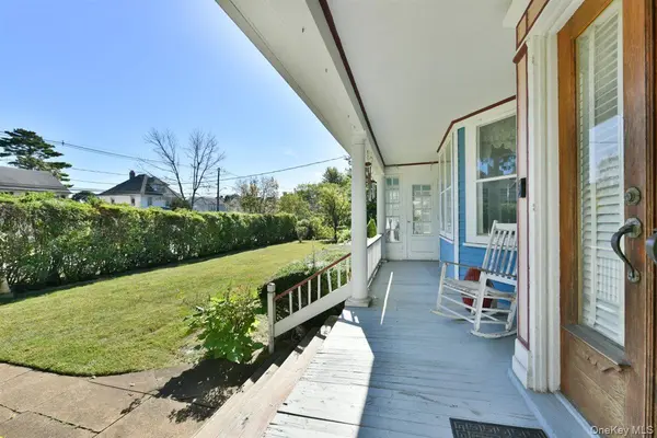 101 Wallace ST, Freeport, NY 11520