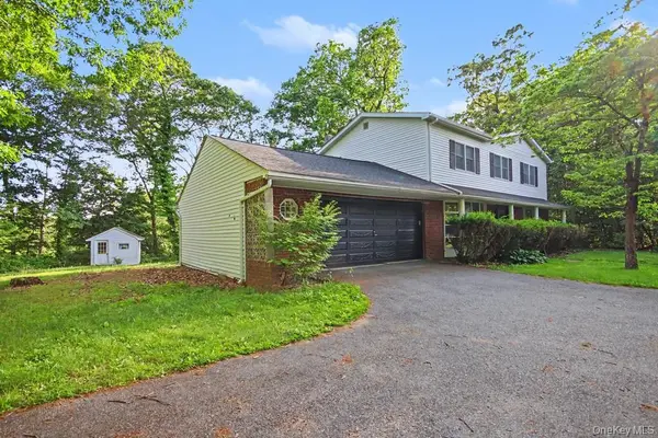 2 Troy PL, Patterson, NY 12563