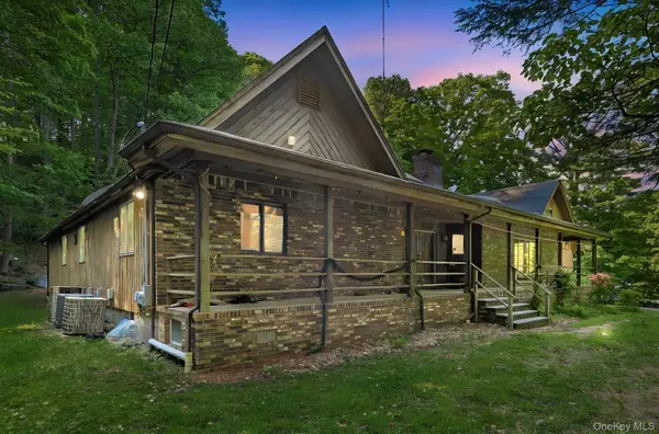 145 Youngblood RD, Montgomery, NY 12549