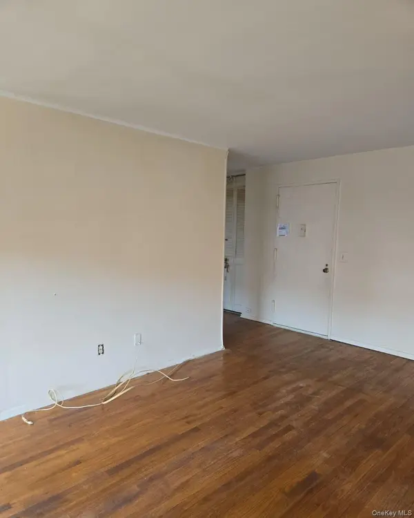 395 Westchester Avenue #4k, Port Chester, NY 10573