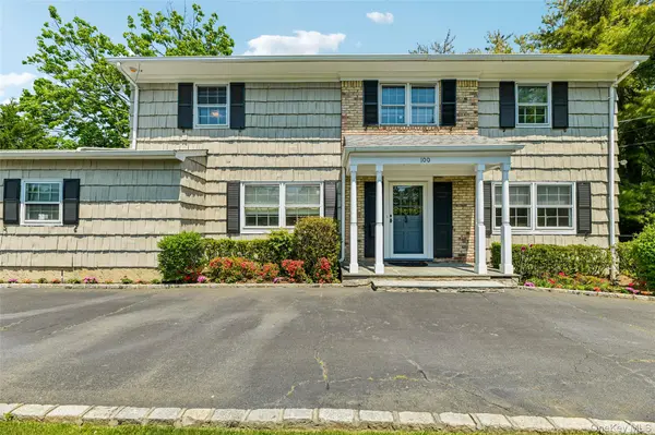 100 Hewlett Neck RD, Hewlett Neck, NY 11598