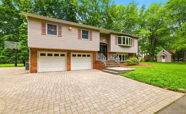 226 Ehrhardt RD, Pearl River, NY 10965