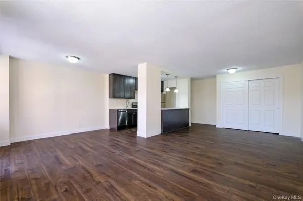 2550 Olinville AVE #6K, Bronx, NY 10467